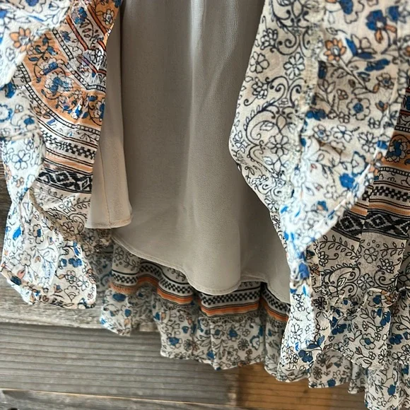 Misa Los Angeles Smocked Waist Tiered Floral Ruffle Mini Skirt Size Small - Picture 3 of 7